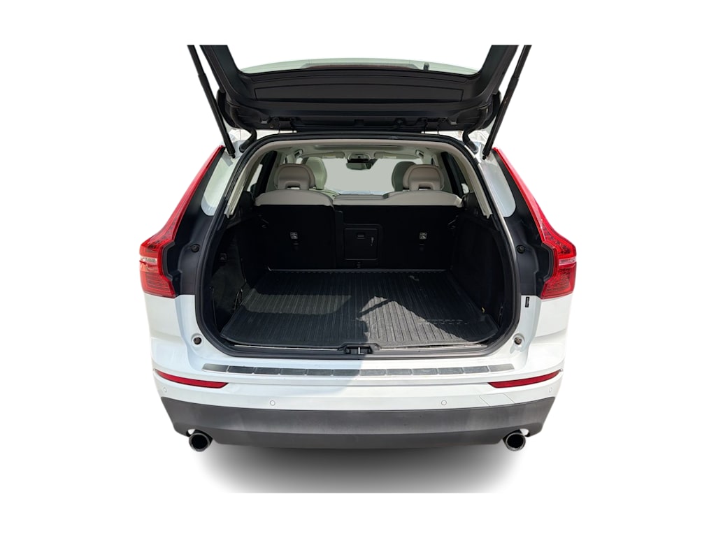Thumbnail: 2019 Volvo XC60 - 15