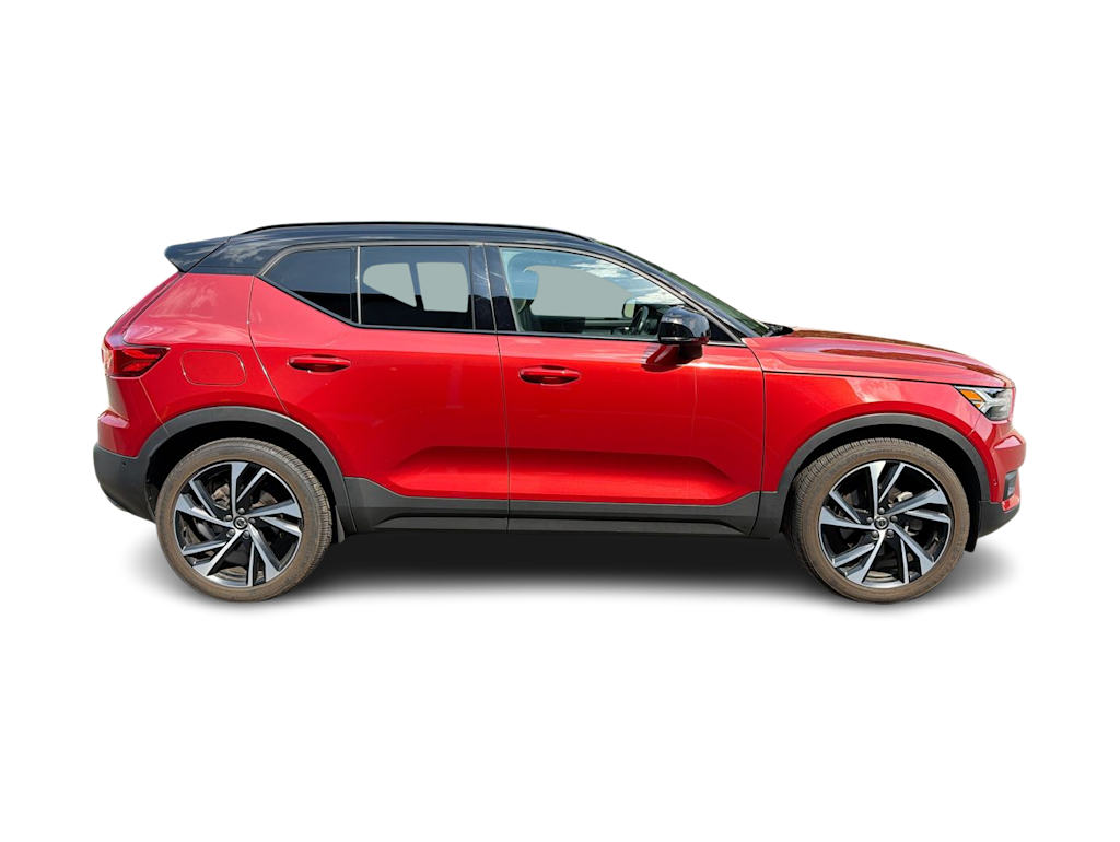 Thumbnail: 2019 Volvo XC40 - 25