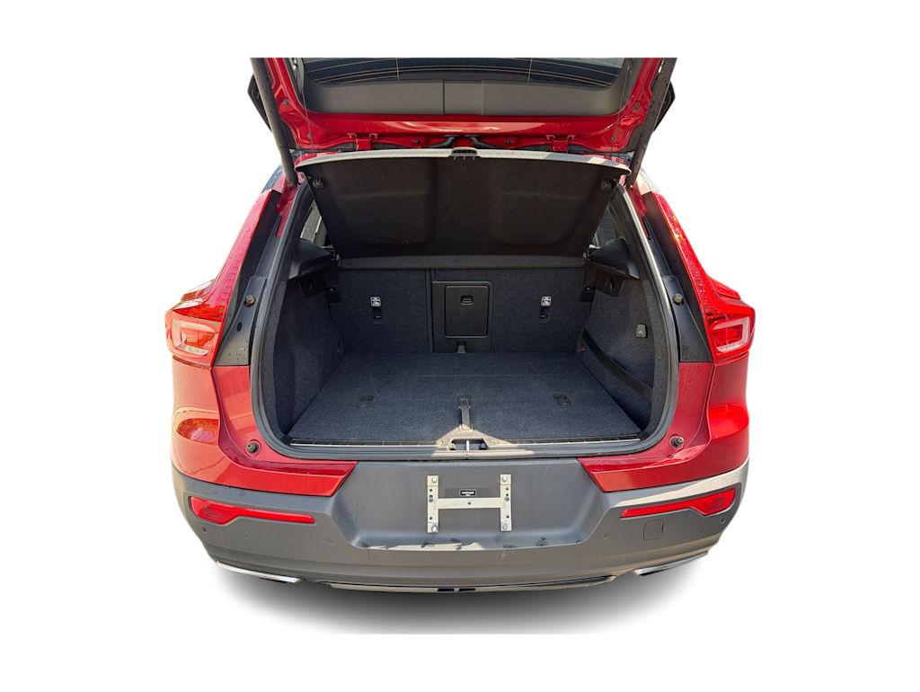 Thumbnail: 2019 Volvo XC40 - 16