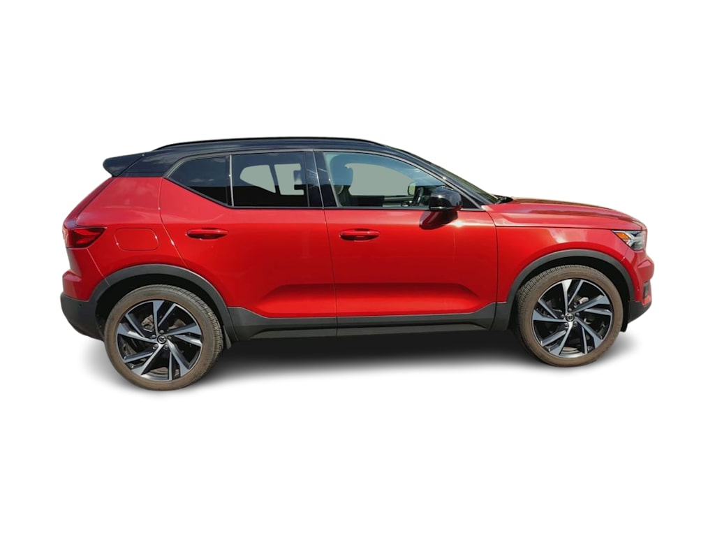 Thumbnail: 2019 Volvo XC40 - 21