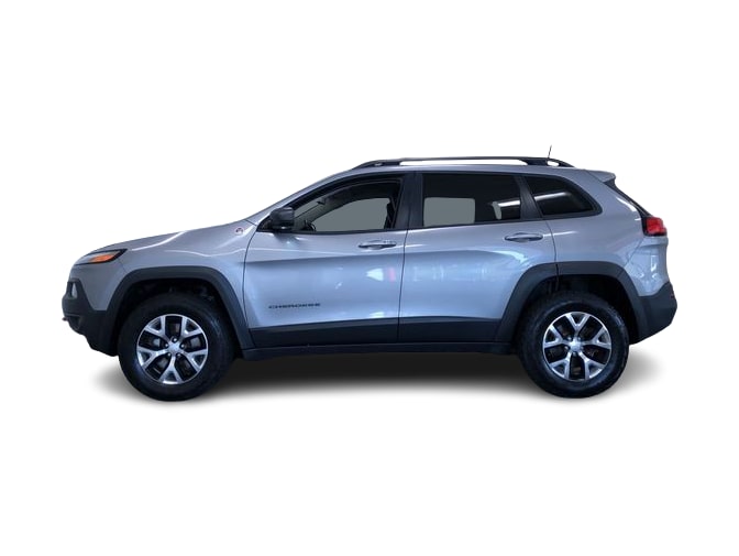 Thumbnail: 2018 Jeep Cherokee - 24