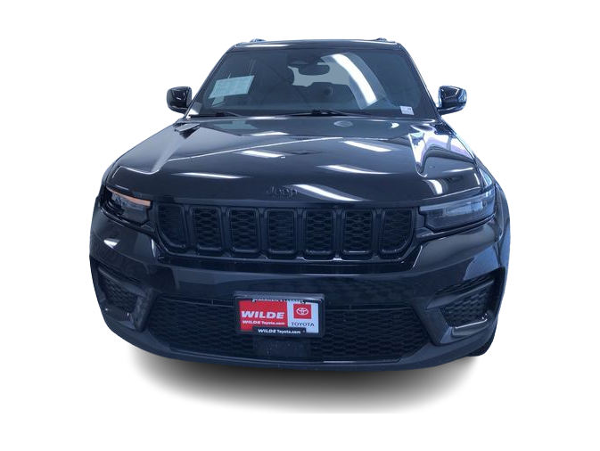 Thumbnail: 2022 Jeep Grand Cherokee - 25