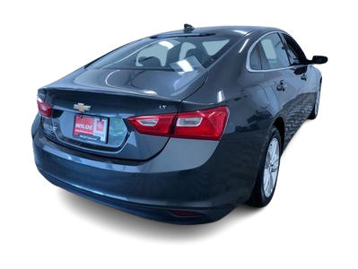 Thumbnail: 2016 Chevrolet Malibu - 21