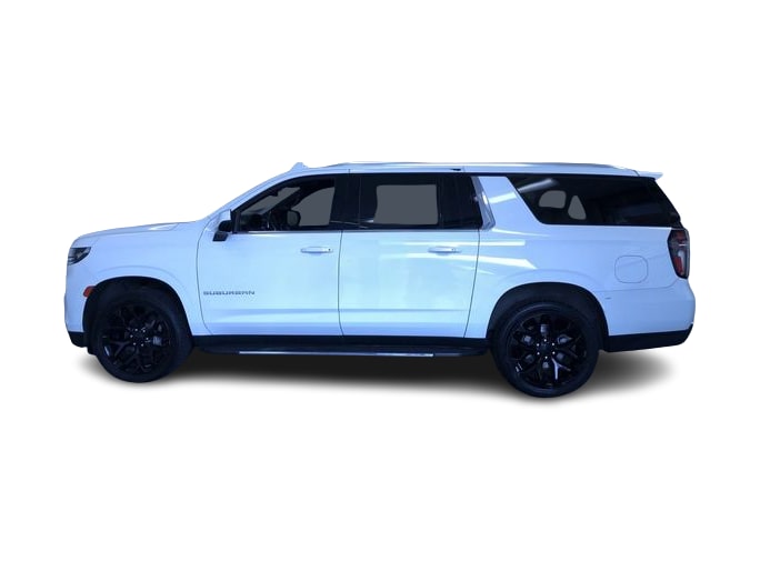 Thumbnail: 2022 Chevrolet Suburban - 3