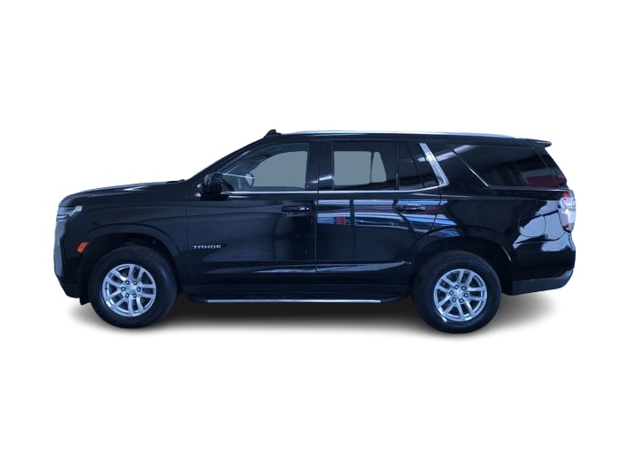 Thumbnail: 2023 Chevrolet Tahoe - 3
