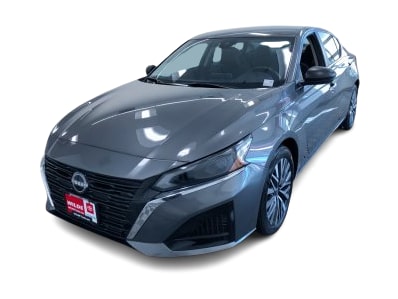 Thumbnail: 2025 Nissan Altima - 21