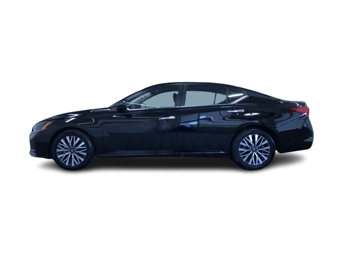 Thumbnail: 2025 Nissan Altima - 23