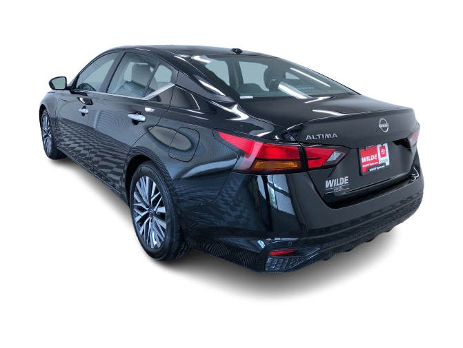 Thumbnail: 2025 Nissan Altima - 24