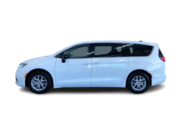 Thumbnail: 2024 Chrysler Pacifica - 23
