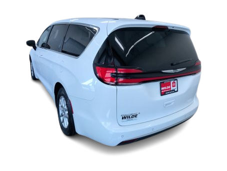Thumbnail: 2024 Chrysler Pacifica - 4