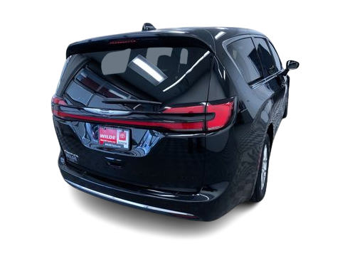 Thumbnail: 2025 Chrysler Pacifica - 22