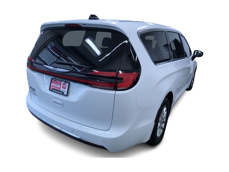Thumbnail: 2025 Chrysler Pacifica - 35
