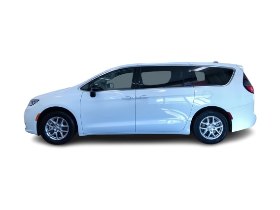 Thumbnail: 2024 Chrysler Pacifica - 3