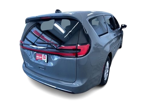 Thumbnail: 2025 Chrysler Pacifica - 21
