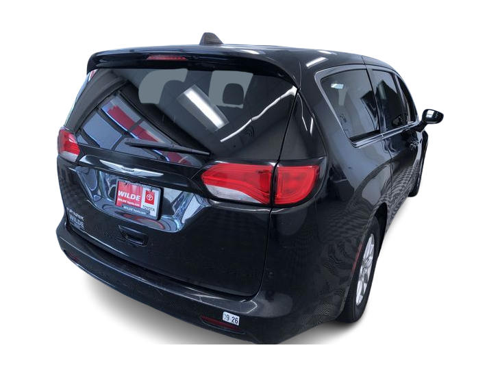 Thumbnail: 2024 Chrysler Voyager - 34