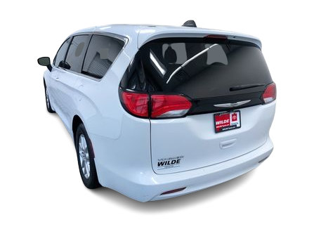 Thumbnail: 2024 Chrysler Voyager - 4