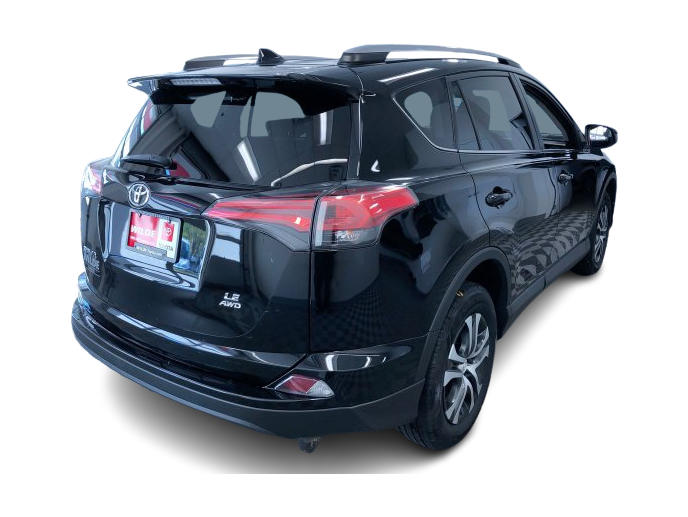 Thumbnail: 2018 Toyota RAV4 - 33