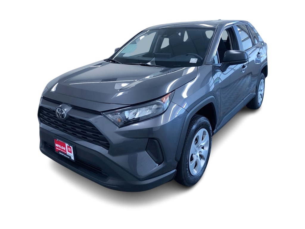 Used 2022 Toyota RAV4 LE with VIN 2T3F1RFV0NC299895 for sale in Kansas City