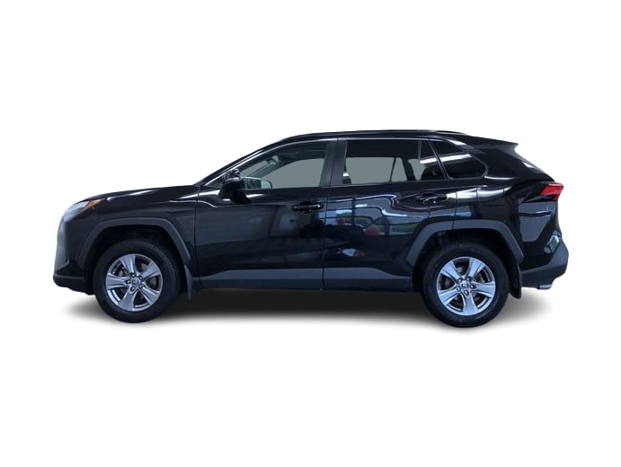 Thumbnail: 2022 Toyota RAV4 - 23