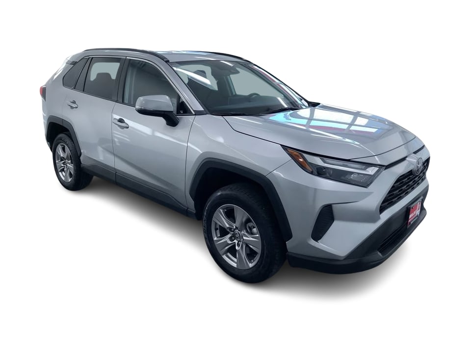 2024 Toyota RAV4 XLE 22