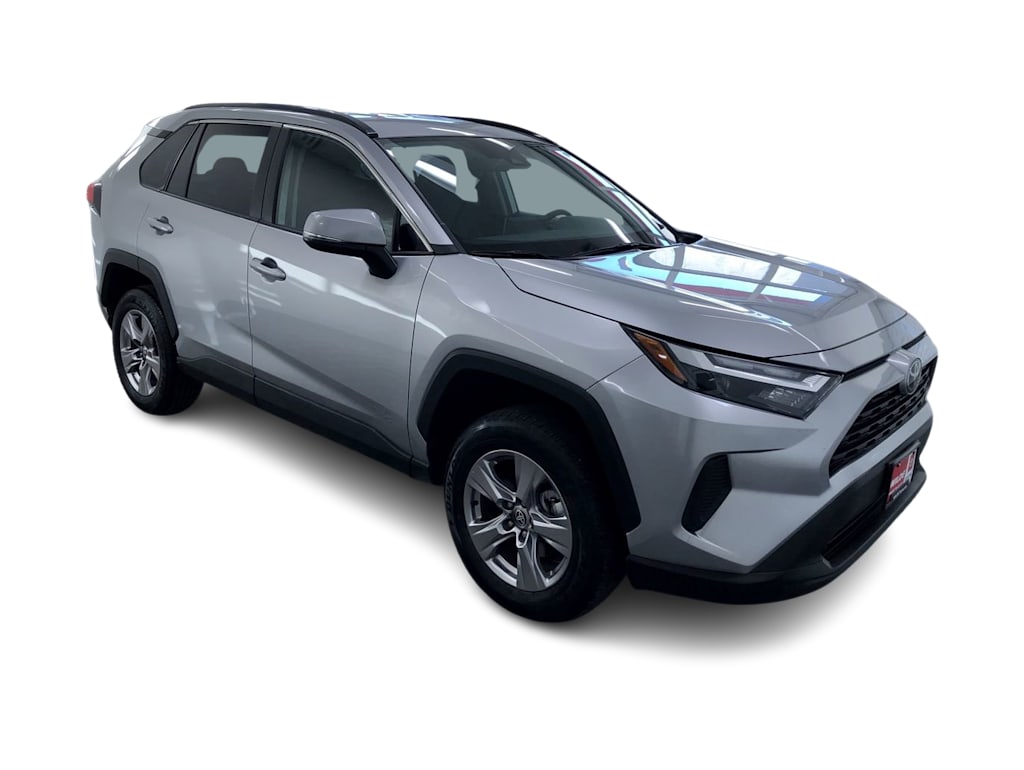 2024 Toyota RAV4 XLE 39