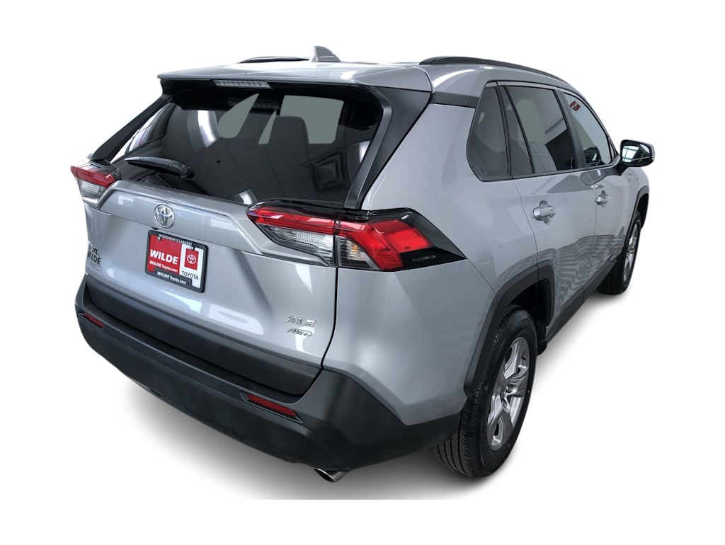 2024 Toyota RAV4 XLE 37