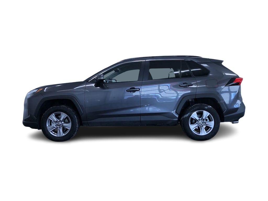 2024 Toyota RAV4 XLE 25