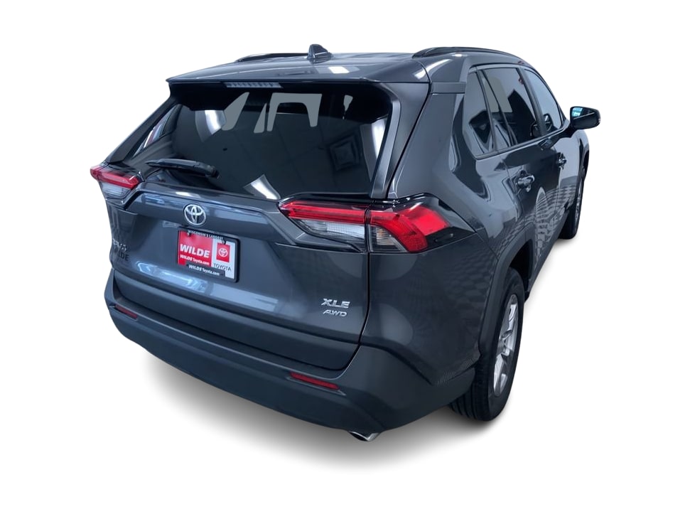 2024 Toyota RAV4 XLE 23