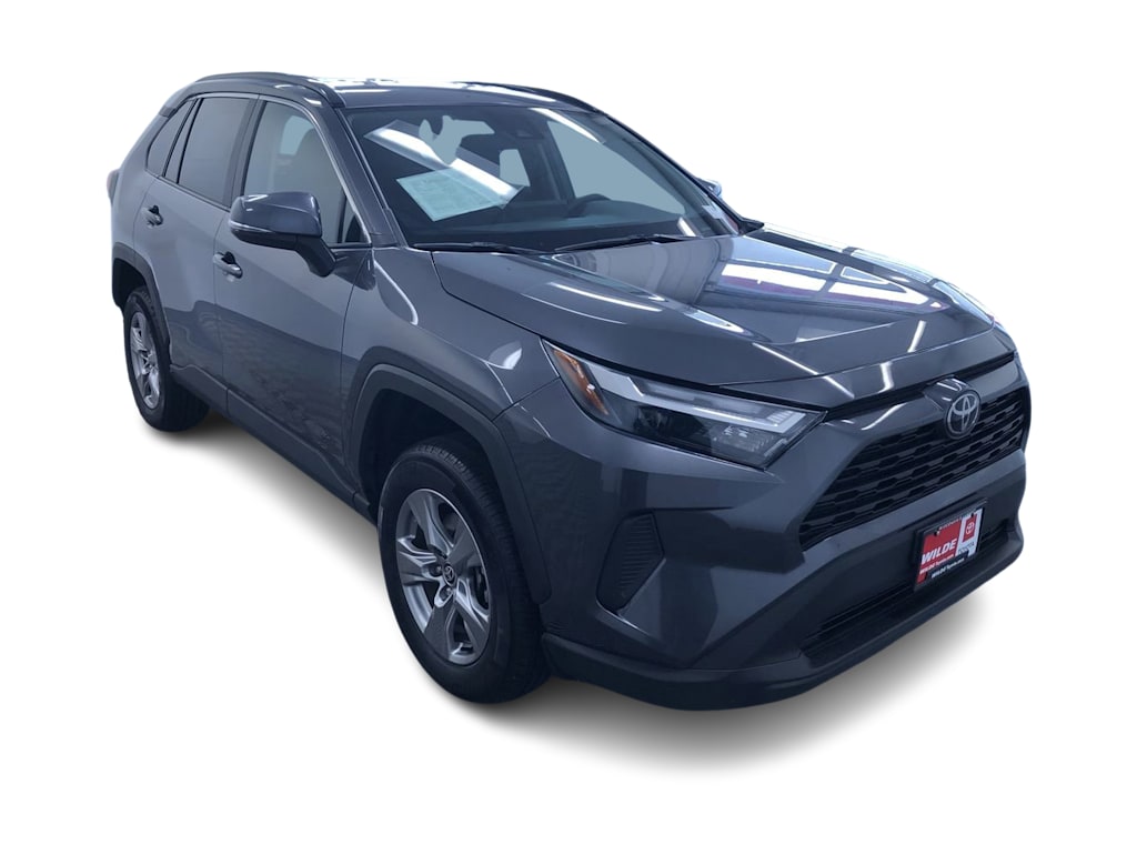 2024 Toyota RAV4 XLE 37