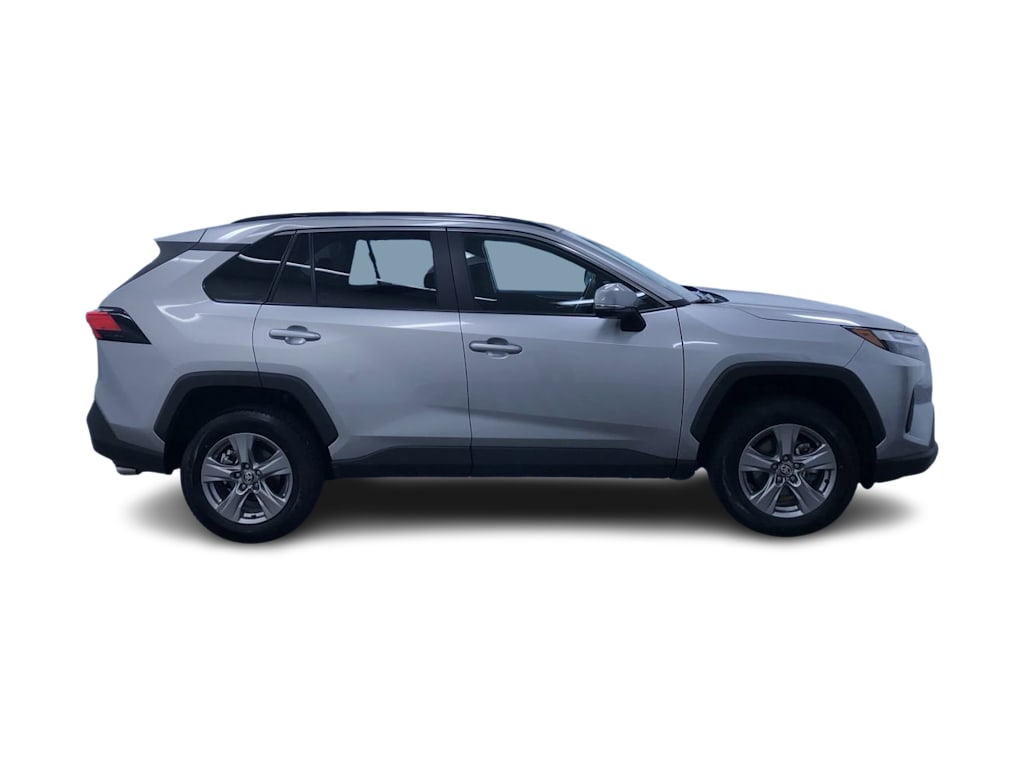 2024 Toyota RAV4 XLE 34