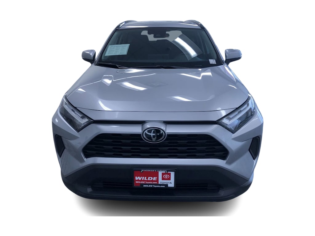 2024 Toyota RAV4 XLE 24