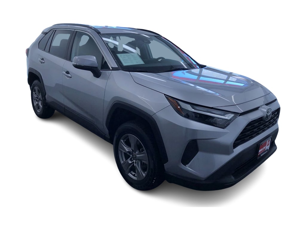 2024 Toyota RAV4 XLE 38