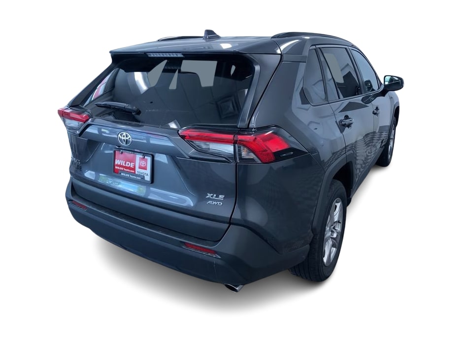 2024 Toyota RAV4 XLE 23