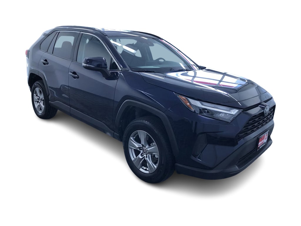 2024 Toyota RAV4 XLE 38