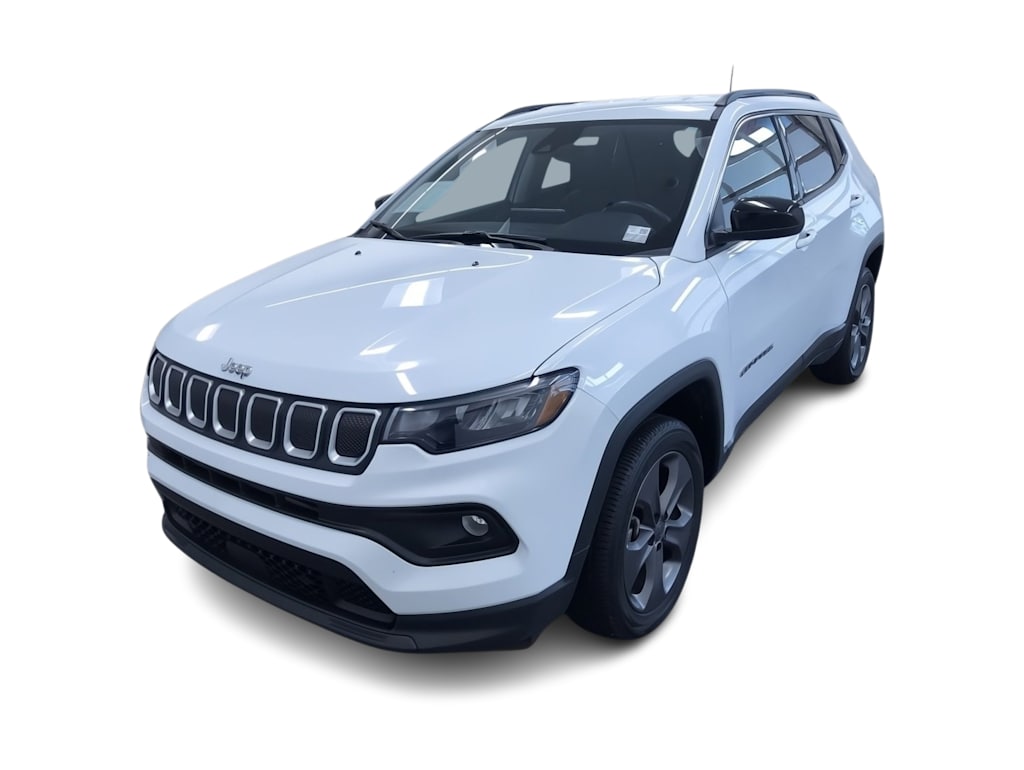 Used 2022 Jeep Compass Latitude Lux with VIN 3C4NJDFB9NT135183 for sale in Casper, WY