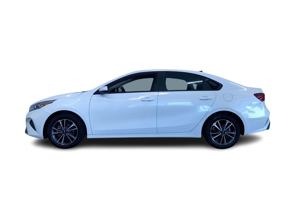 2024 Kia Forte LXS 3