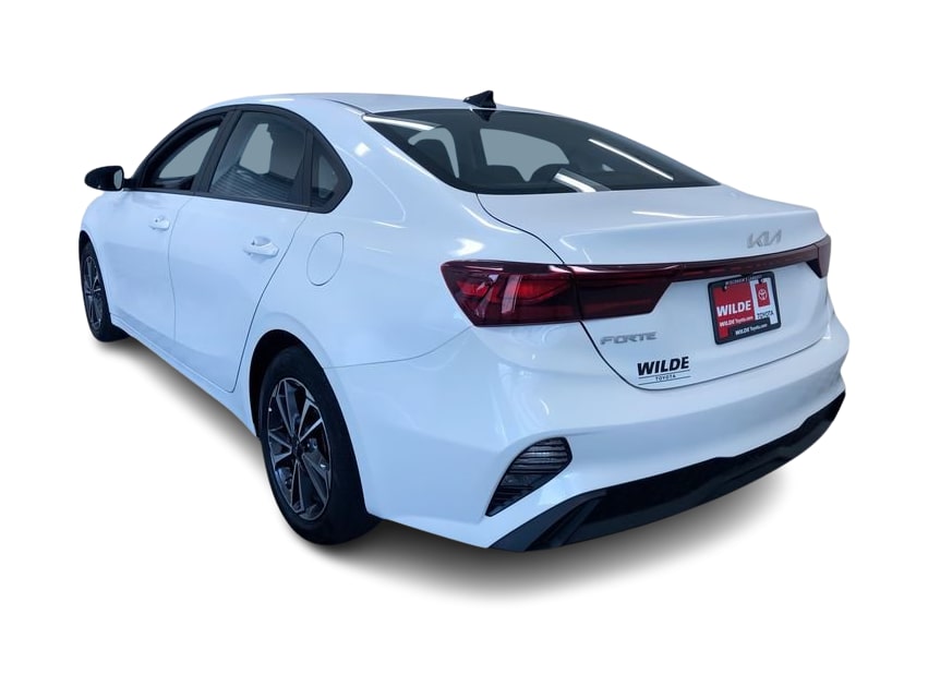 2024 Kia Forte LXS 4