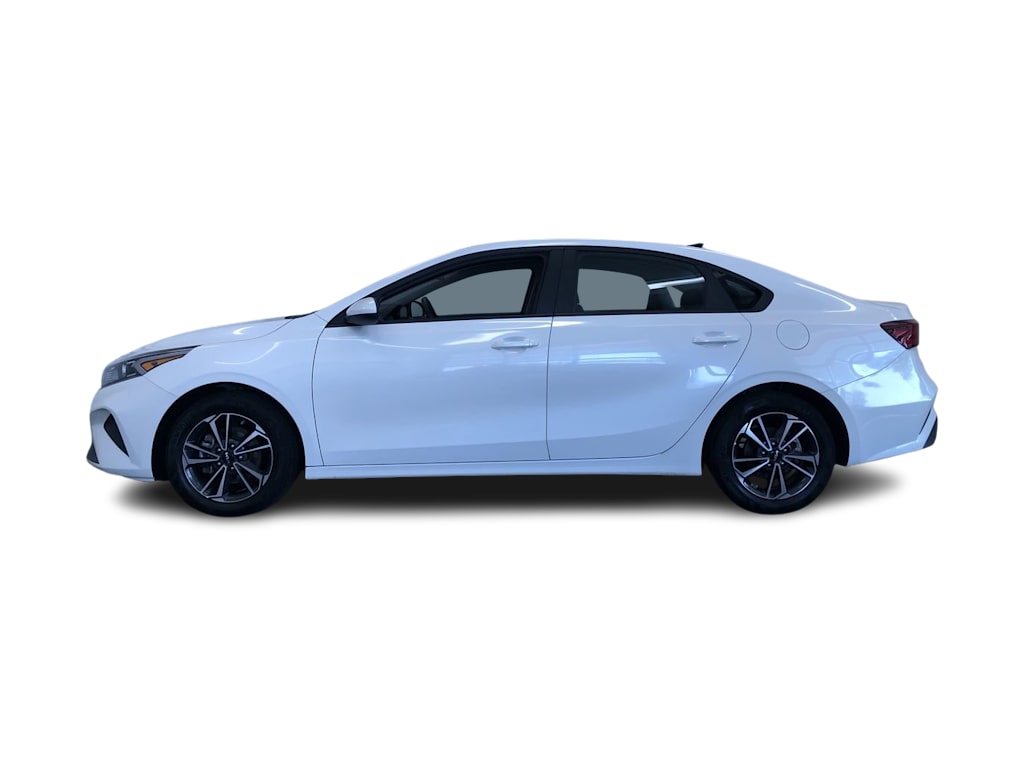 2024 Kia Forte LXS 23