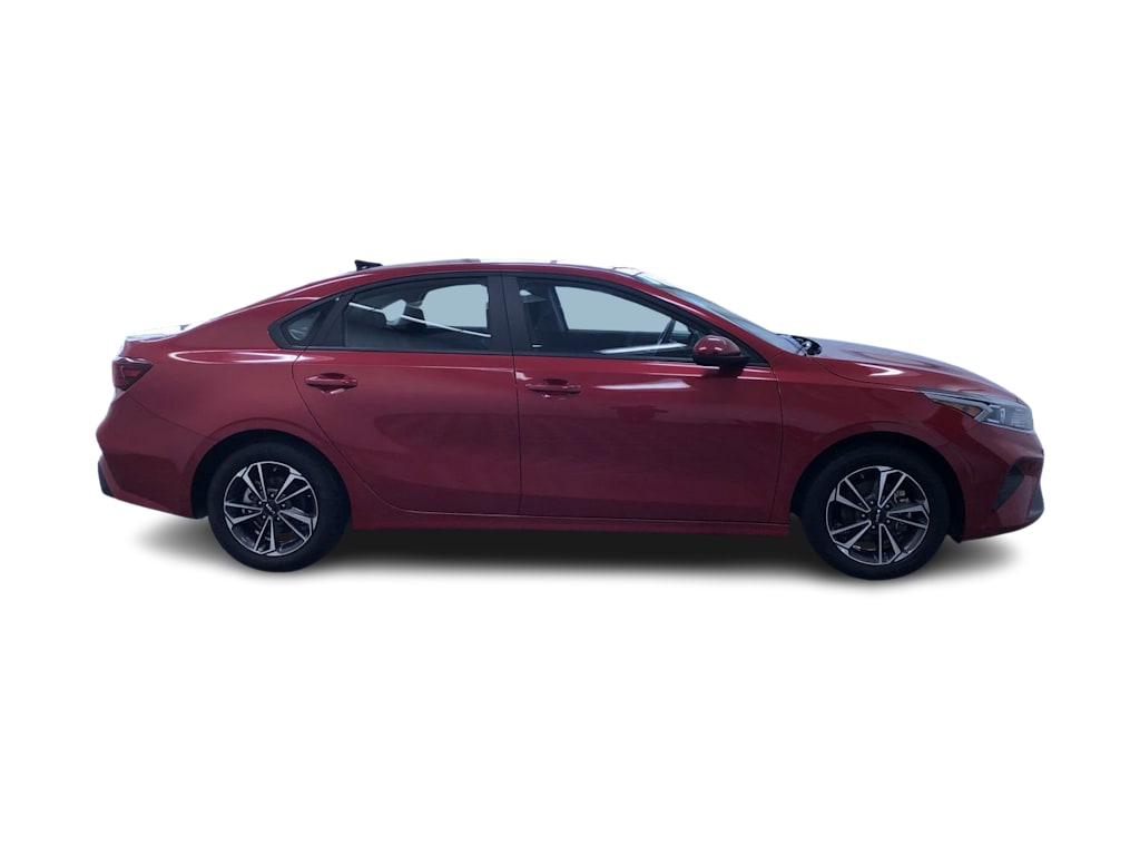 2024 Kia Forte LXS 35