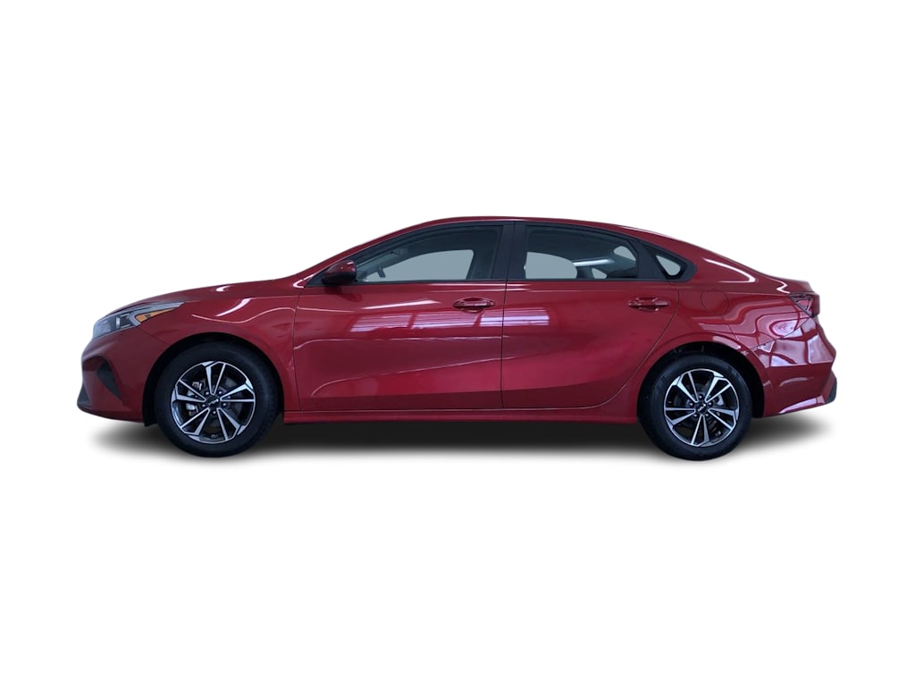 2024 Kia Forte LXS 24