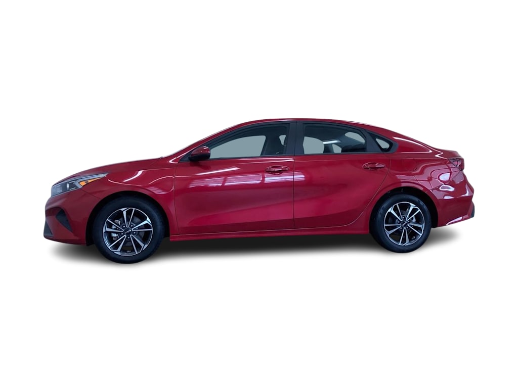 2024 Kia Forte LXS 3
