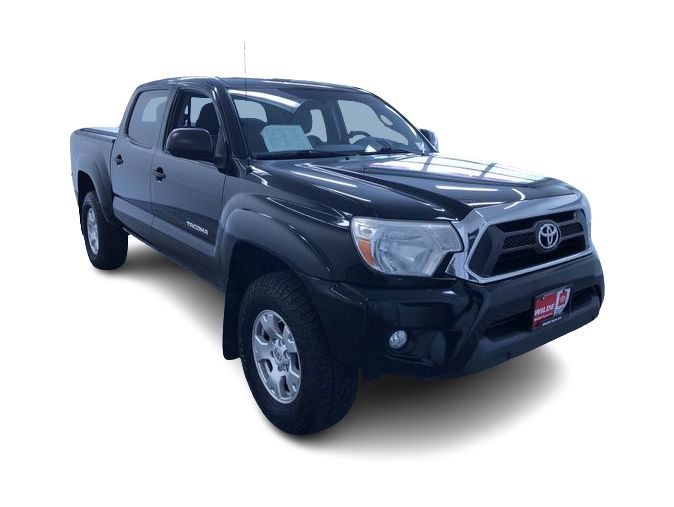 Thumbnail: 2015 Toyota Tacoma - 21