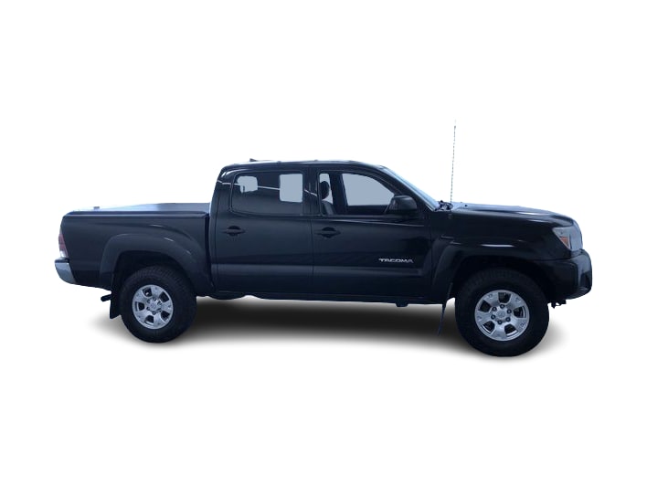 Thumbnail: 2015 Toyota Tacoma - 28