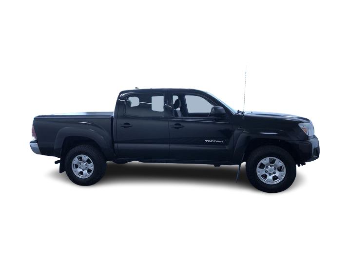 Thumbnail: 2015 Toyota Tacoma - 20
