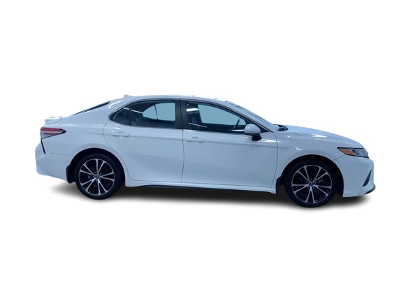 Thumbnail: 2019 Toyota Camry - 18