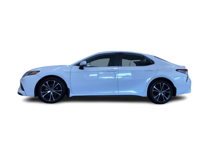 Thumbnail: 2019 Toyota Camry - 20