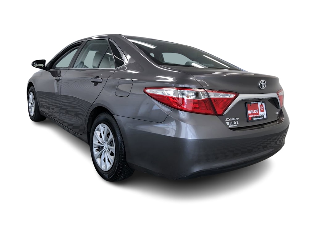 2017 Toyota Camry LE 21