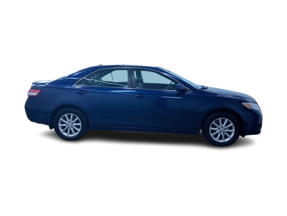 Thumbnail: 2011 Toyota Camry - 18