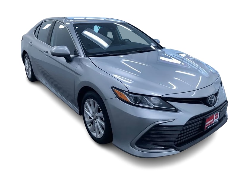 2024 Toyota Camry LE 20