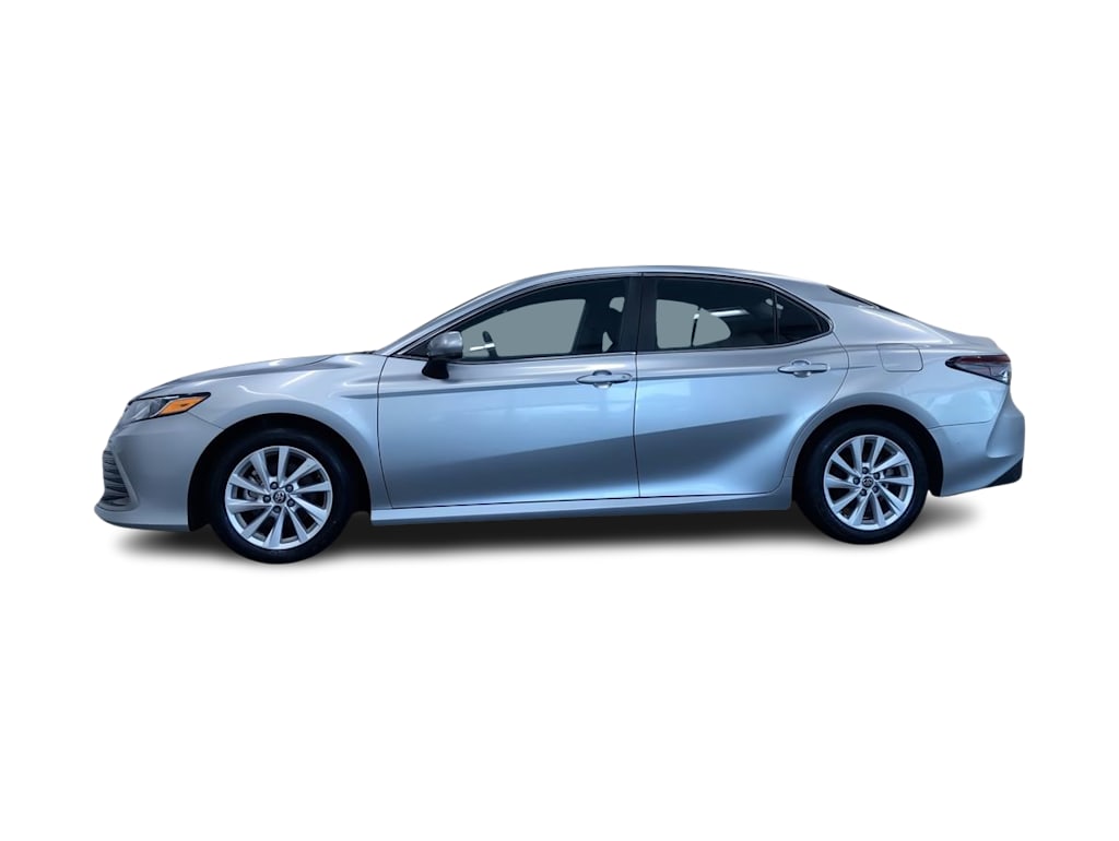 2024 Toyota Camry LE 3